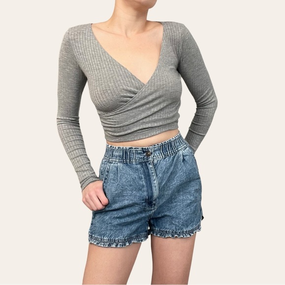 Forever 21 Grey Wrap Crop Top - Picture 1 of 4